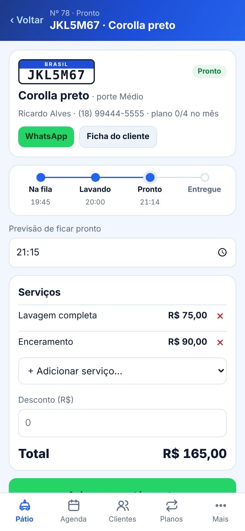 Ficha do carro com as etapas na fila, lavando, pronto e entregue